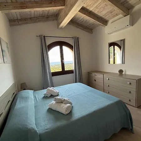 Alba Vista Mare - Mit Meerblick Und Pool Budoni, Sardinien Апартаменты *