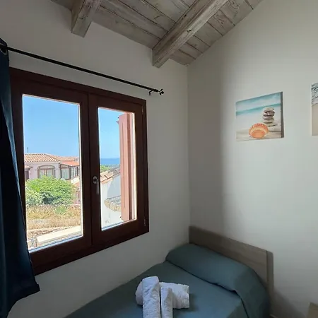 Alba Vista Mare - Mit Meerblick Und Pool Budoni, Sardinien *