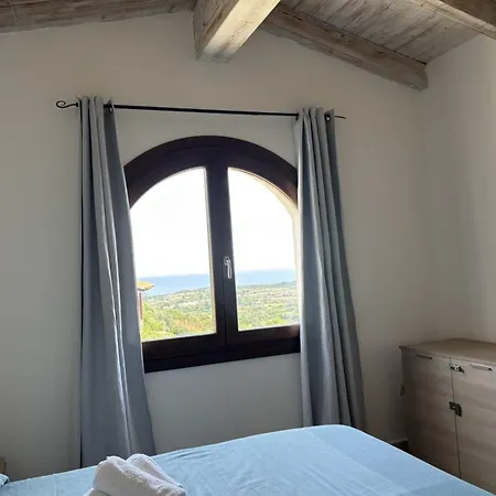 Alba Vista Mare - Mit Meerblick Und Pool Budoni, Sardinien Apartmán *