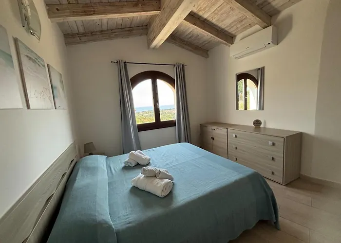 Alba Vista Mare - Mit Meerblick Und Pool Budoni, Sardinien Apartament *