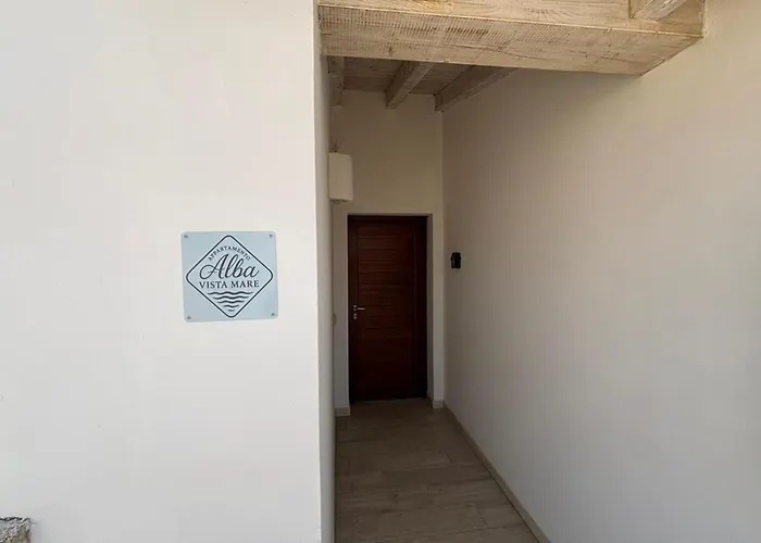 Alba Vista Mare - Mit Meerblick Und Pool Budoni, Sardinien Apartament