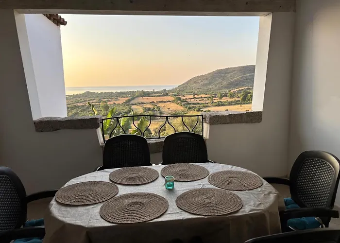 Alba Vista Mare - Mit Meerblick Und Pool Budoni, Sardinien *